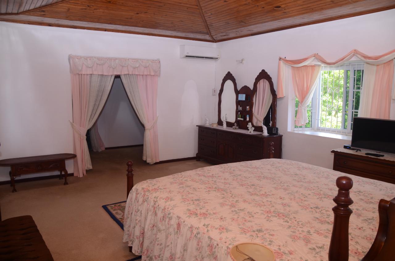 Prestigious 9 Bedroom Mansion For Sale, Pompano Bay, Tower Isle, St. Mary Parish