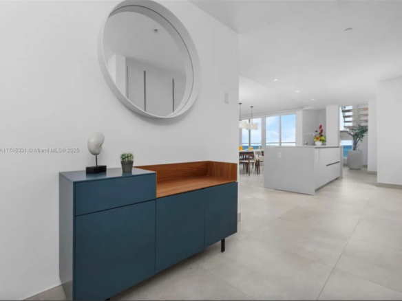 Eagle Beach – Beautiful and Spacious Condos