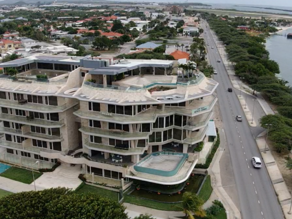 Oranjestad – Sea Front State of The Art, Ultra Luxurious Condos!