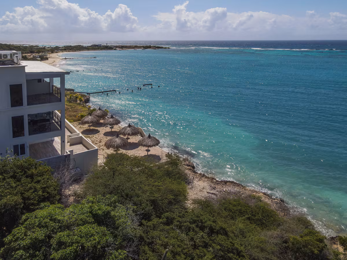 San Nicolas – Breathtaking 4-Bedroom Condo Right on the Beach