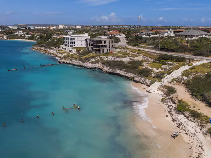 San Nicolas – Breathtaking 4-Bedroom Condo Right on the Beach
