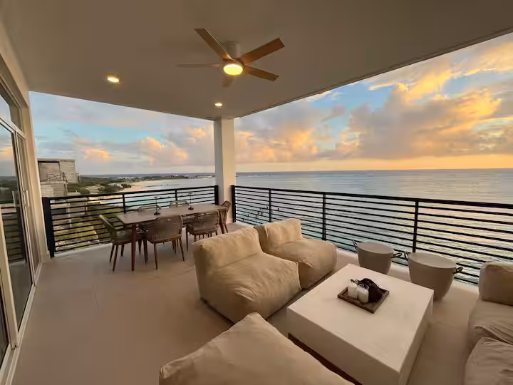 San Nicolas – Breathtaking 4-Bedroom Condo Right on the Beach