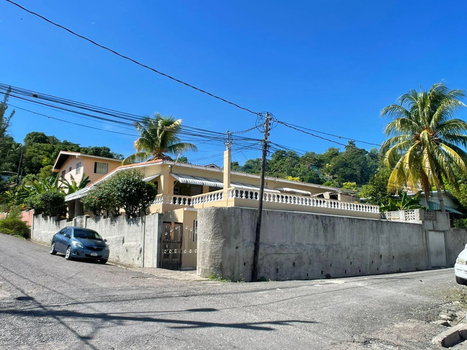 Investment House for Sale MARKET STREET, St. Ann’s Bay