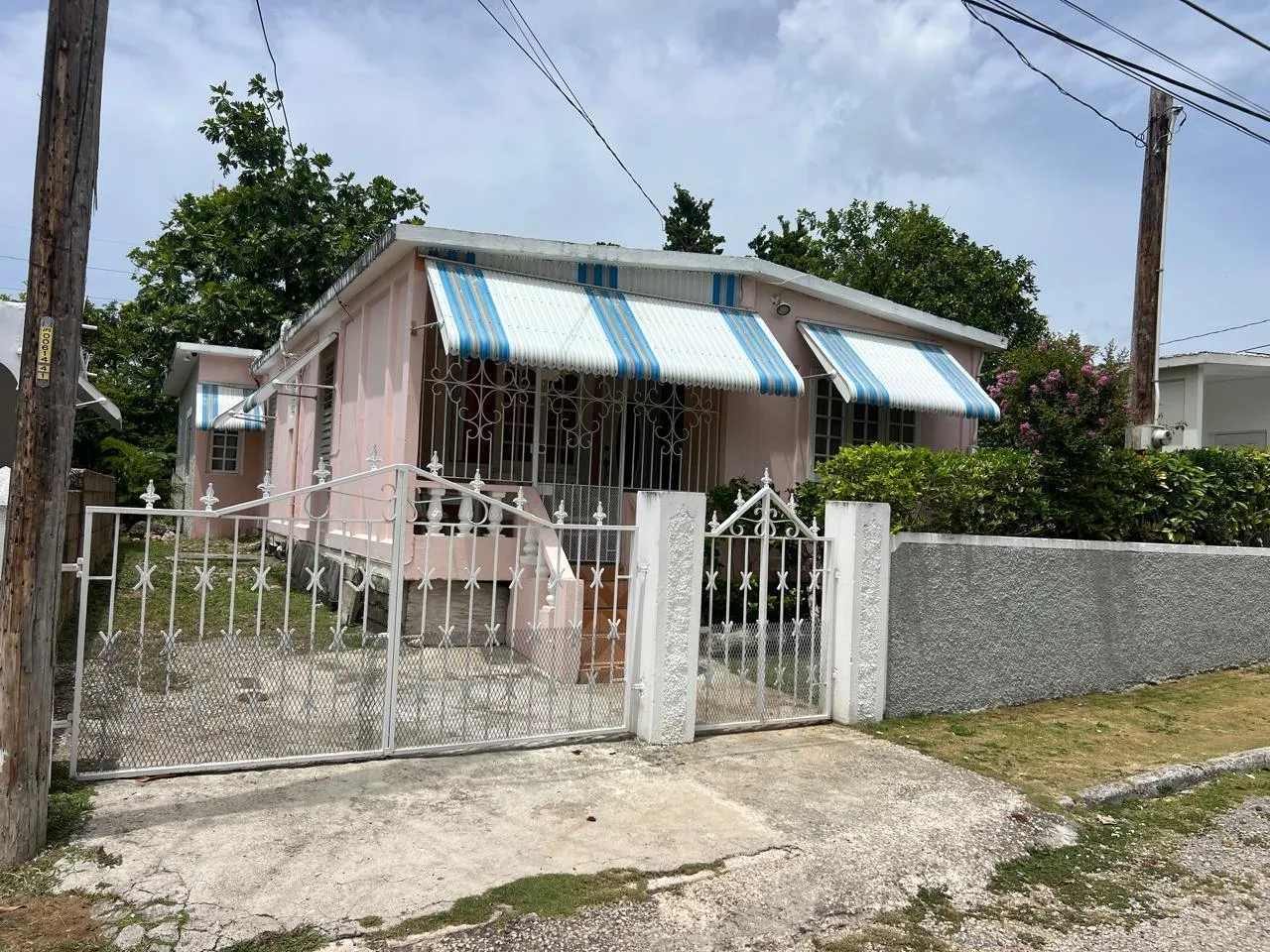 Investment House for Sale MARKET STREET, St. Ann’s Bay