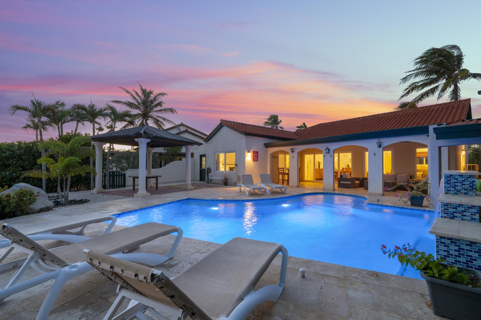 Beautiful Tierra del Sol Villa Aruba with Private Pool